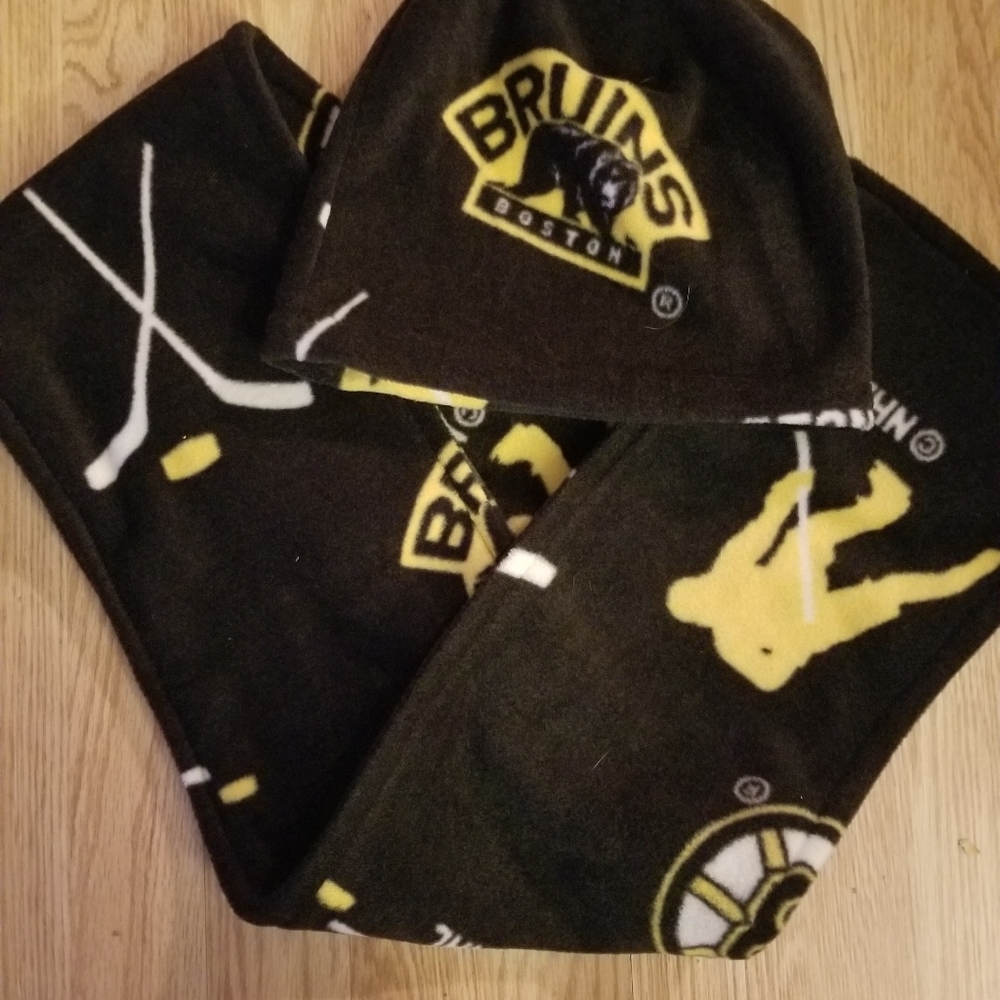 Hat and scarf set